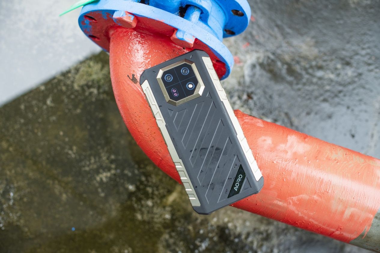 从荒野求生到工业日常，三防手机如何打破应用场景的刻板印象？