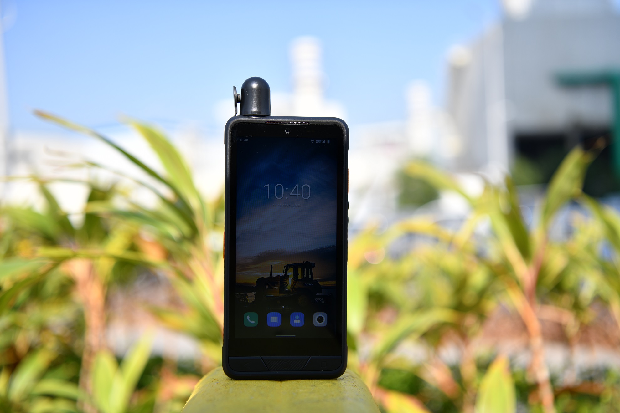 单北斗防爆手机在油田、炼化、化工行业的应用