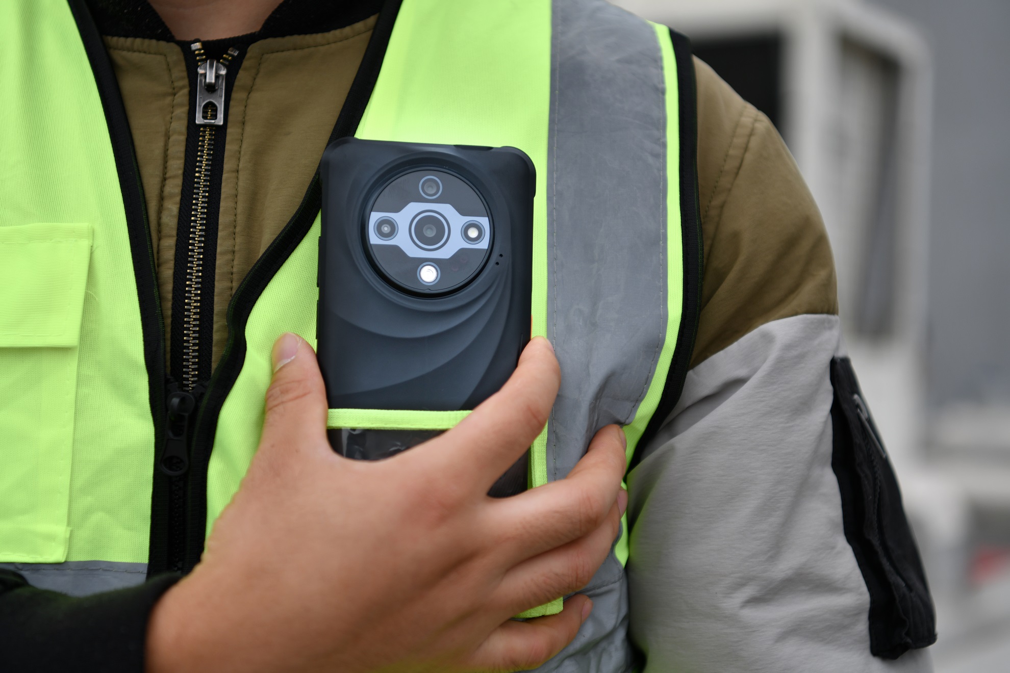 三款5G防爆手机推荐，千兆传输秒传工程图纸