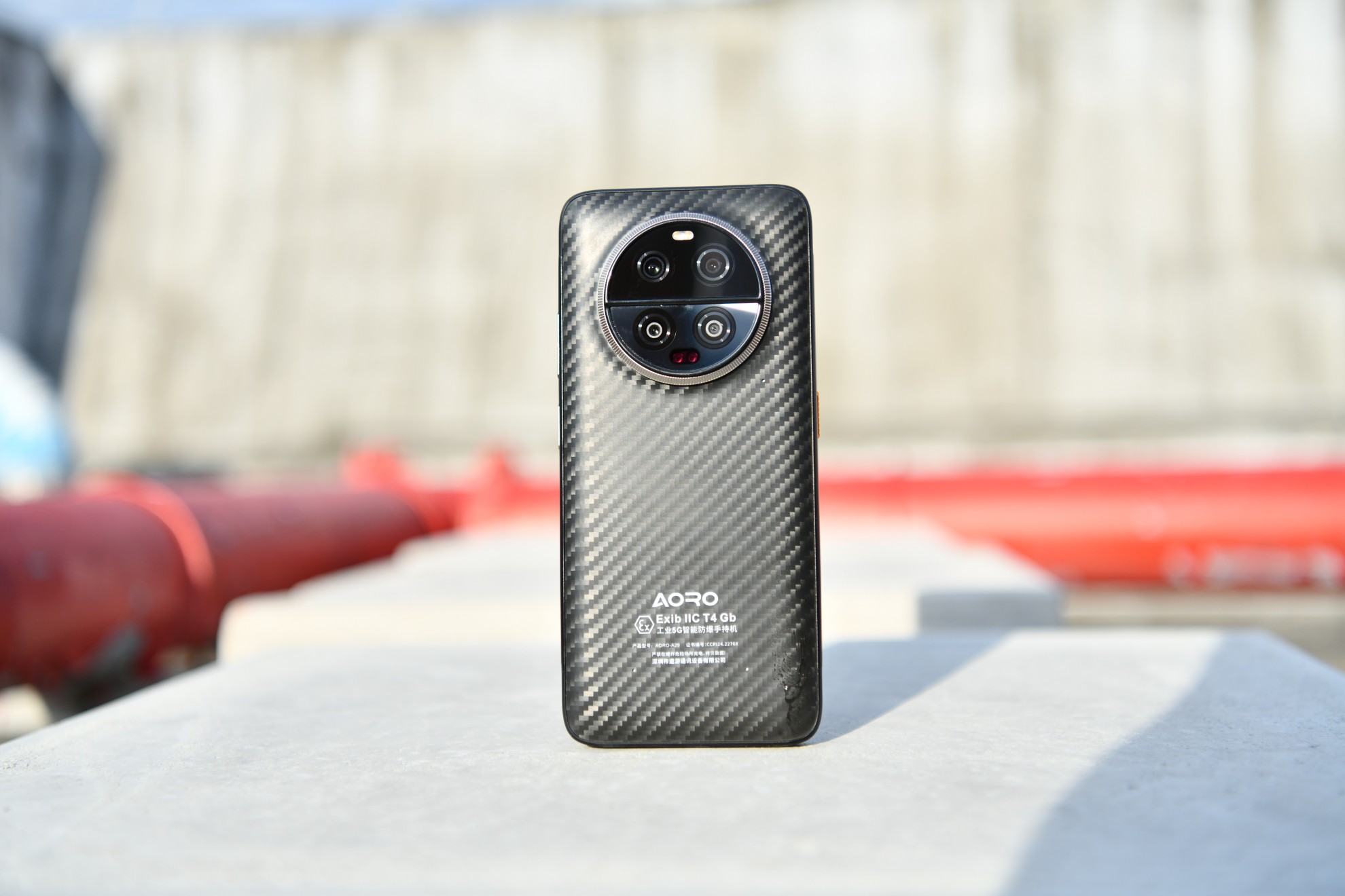 2025年高颜值防爆手机盘点，精致设计拒绝&ldquo;傻大黑粗&rdquo;