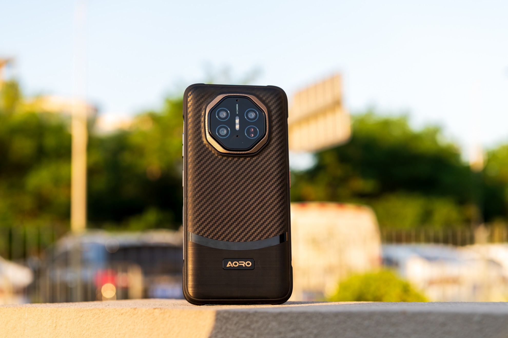 三款5G防爆手机横评：超轻薄设计兼顾安全与便携