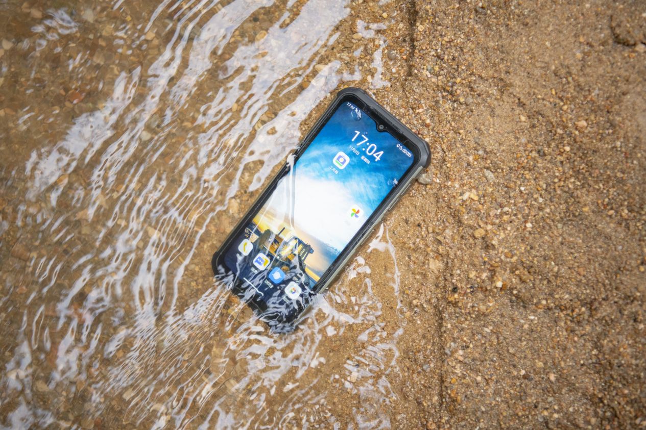 工业党狂喜！AORO A28 防爆手机自带全球对讲，跨厂区沟通零障碍