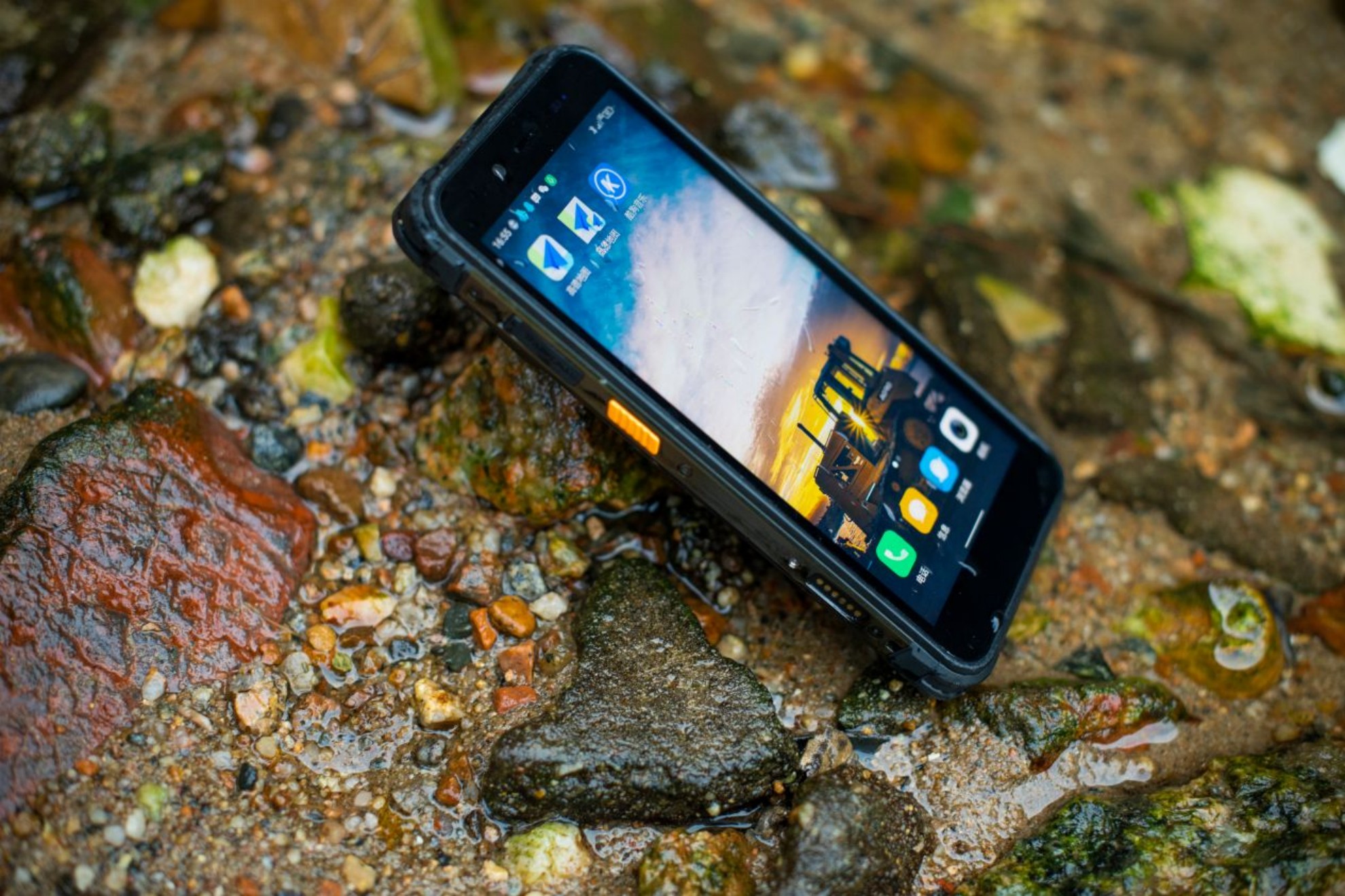 化工厂专用防爆手机怎么选？IP68+本安认证+5G智能机型推荐